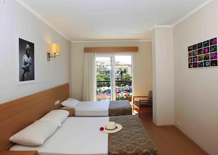 Sun & Apartmanhotel 3*