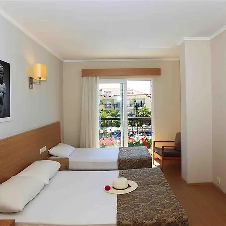 Aparthotel Sun & 3*