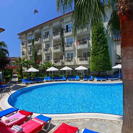 Sun City & מלון דירות 3*